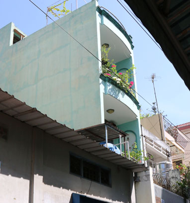 Tới[-]lượt[-]"nạn[-]nhân"[-]của[-]Chánh[-]Tín[-]cầu[-]cứu